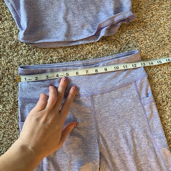 Cute light purple work out set - Picture 2 of 3
